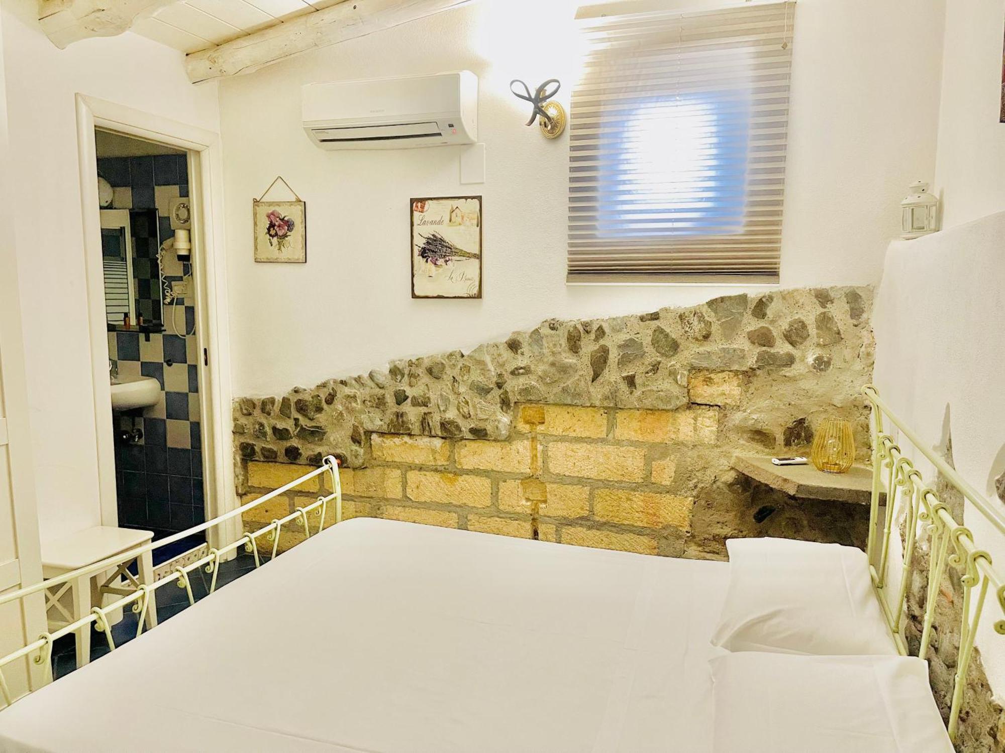 Borgo Camicia In Barcellona Pozzo di Gotto Quarto foto