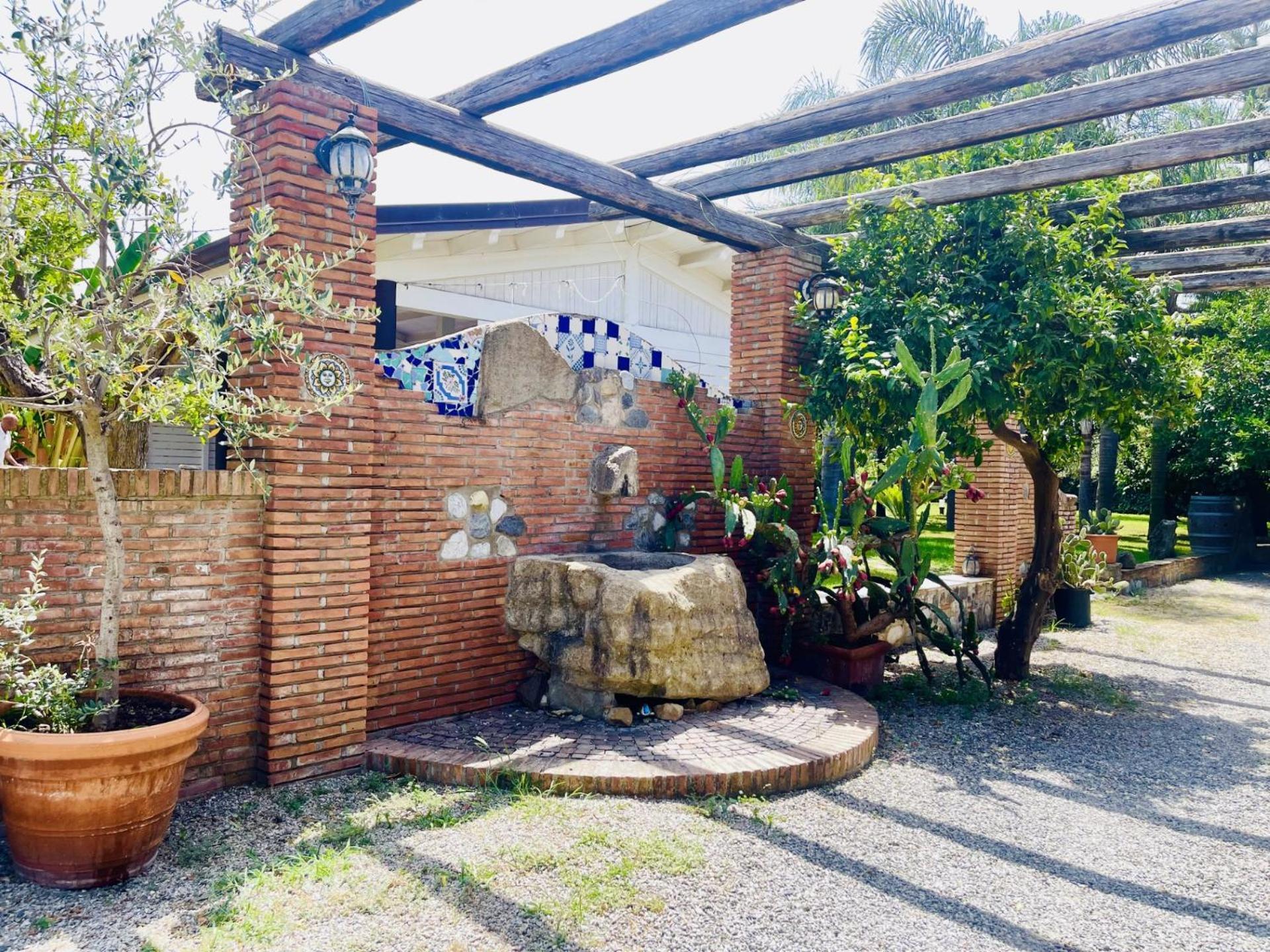 Borgo Camicia In Barcellona Pozzo di Gotto Exterior foto