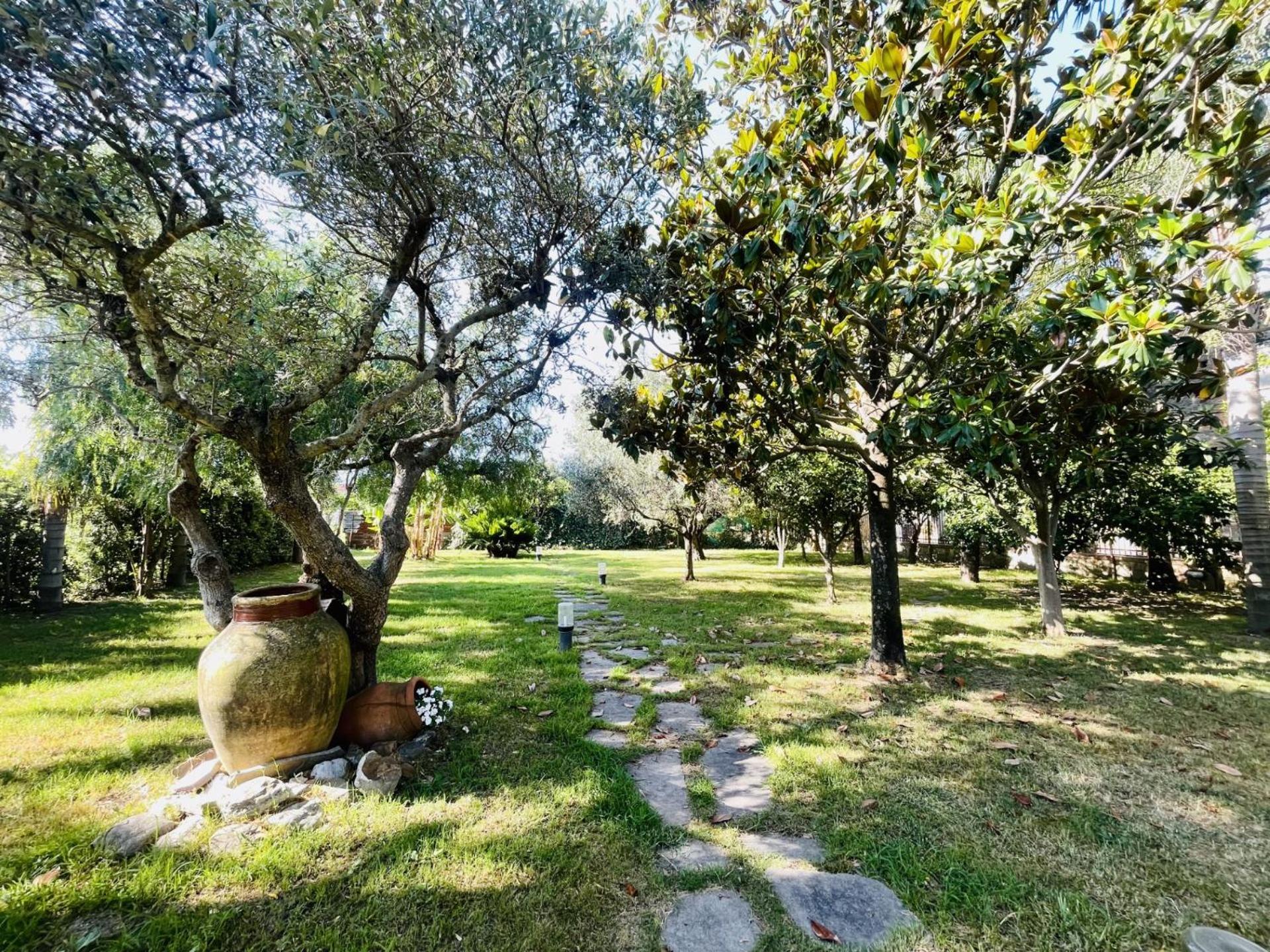 Borgo Camicia In Barcellona Pozzo di Gotto Exterior foto